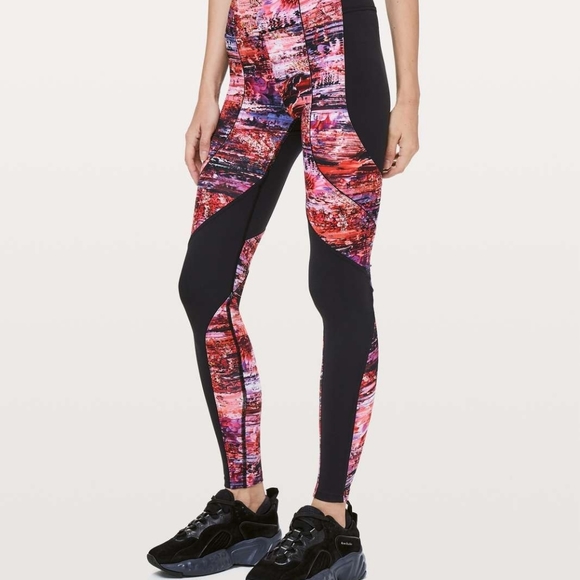 Lululemon Sweat & Repeat tight - Picture 3 of 7